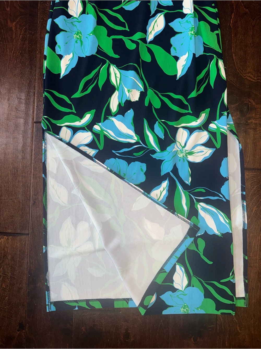 Boston Proper Beyond Travel Summer Lilies Maxi Dress Sz Medium - NWOT - Picture 6 of 6